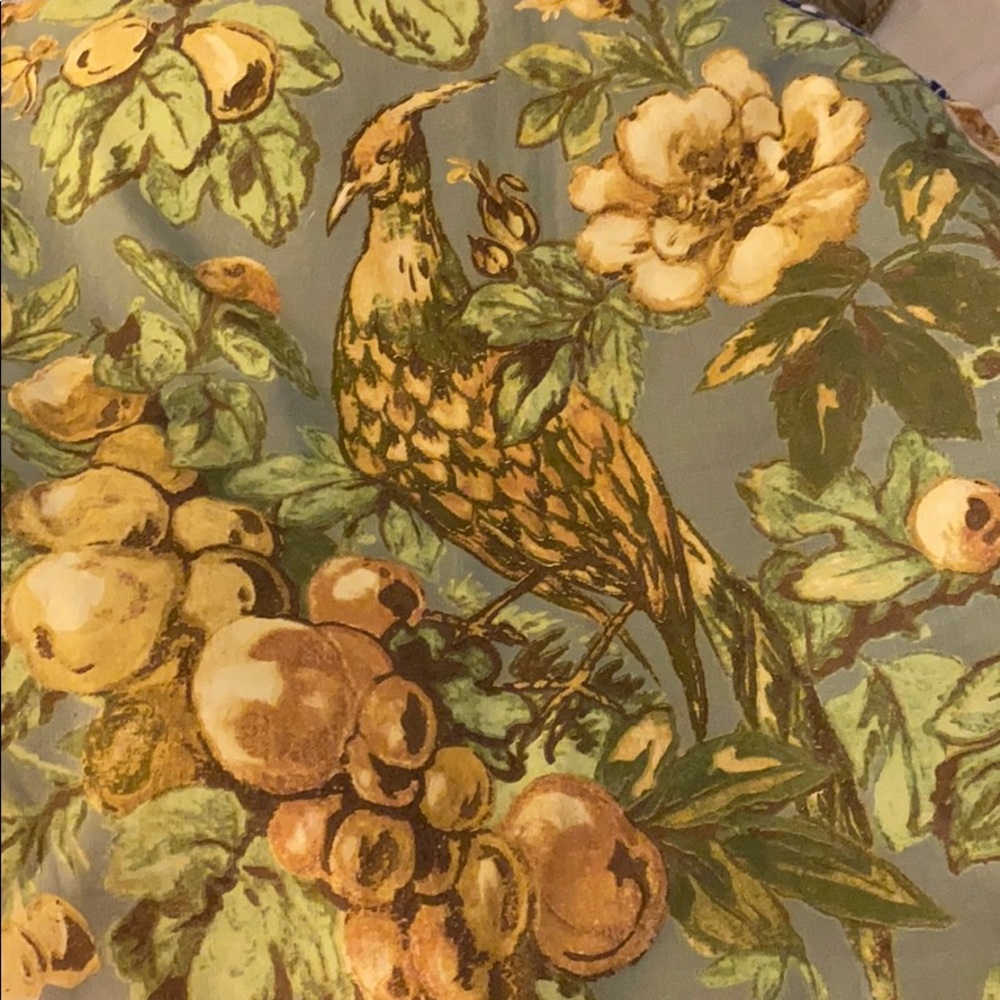 Pottery Barn Pillow covers 1 set